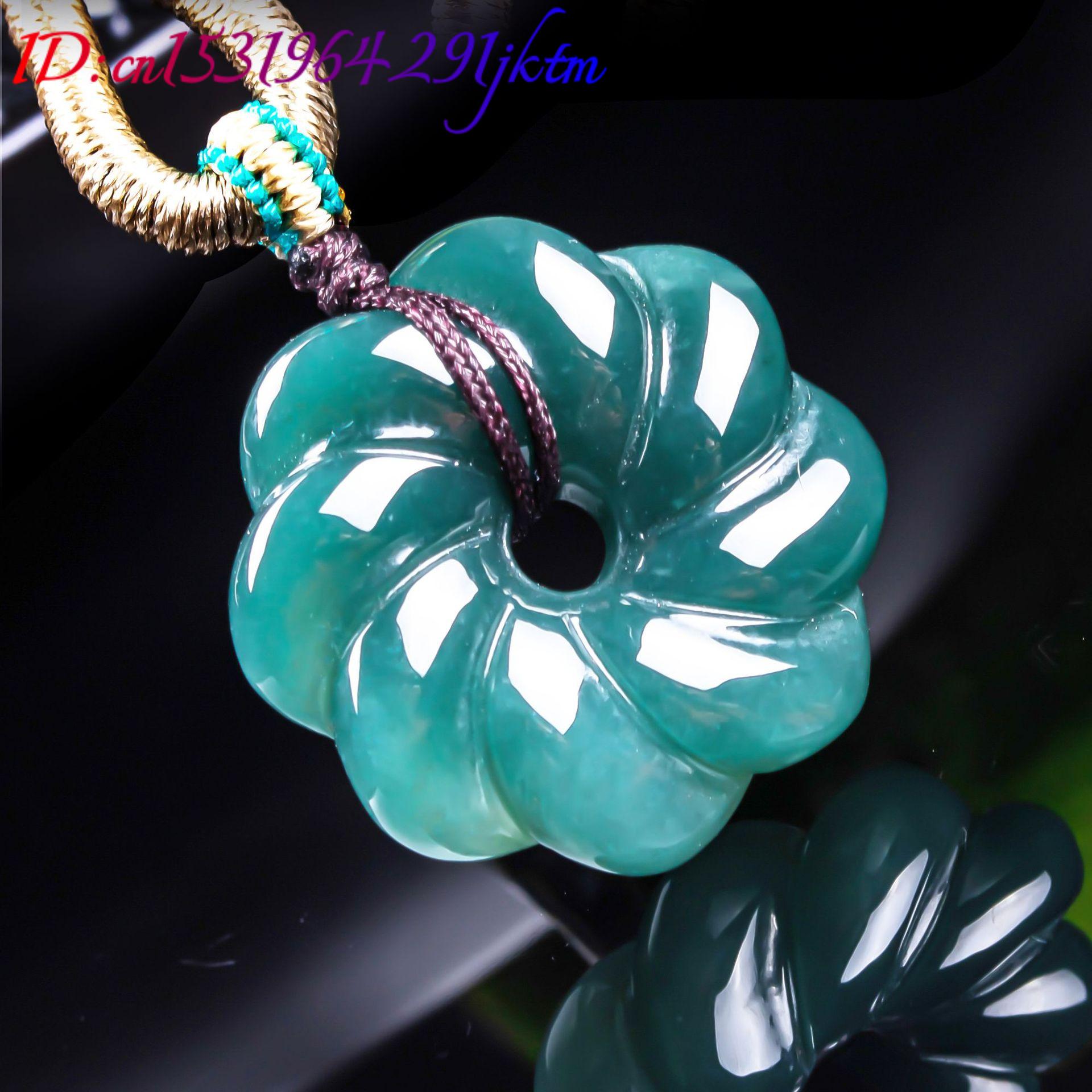 Collier avec pendentif en jade - Jewelry & Watches Sp Z Oo Janów Lubelski avis et prix