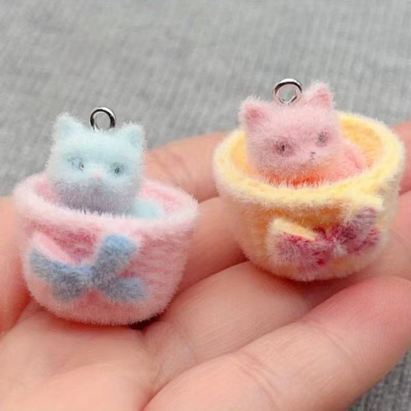 Pendentif chat en résine peluc - Drop Earrings avis et prix