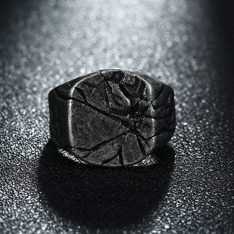 Grand anneau rétro Cracking Ro - Jewelry & Watches Review avis et prix