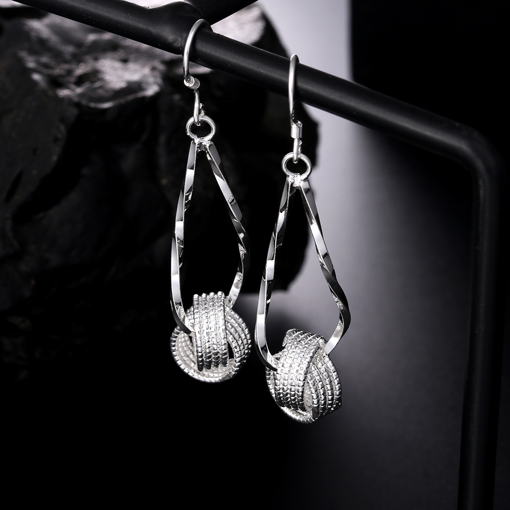 Boucles d'oreilles longues en  - Fine Jewelry & Watches Photos avis et prix